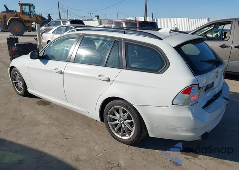 2010 BMW 328I z USA, uszkodzony, nr VIN WBAUT9C50AA191285